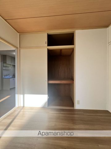 ロイヤルヒルズ2番館の内装写真