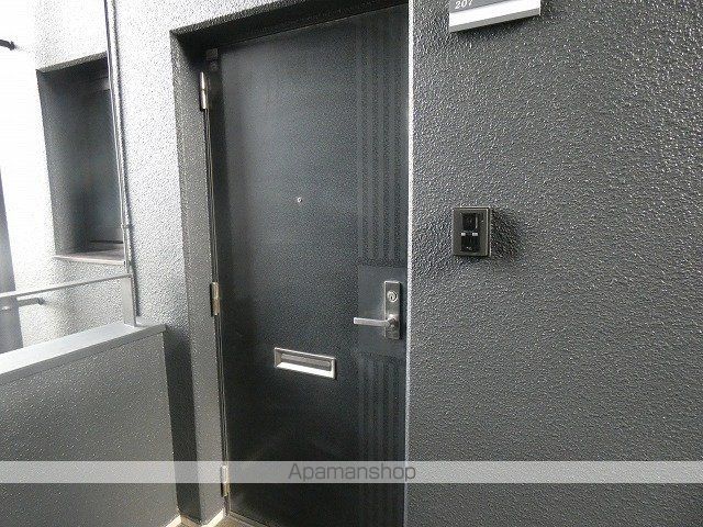 MATSUMOMENT桜井IIの玄関写真