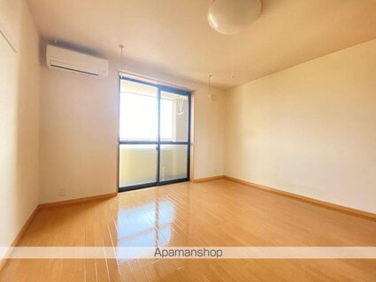 プランドール（西山崎）　[1K/29.7m2]のリビング・居間