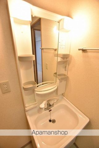 駅前大通マンションの内装写真