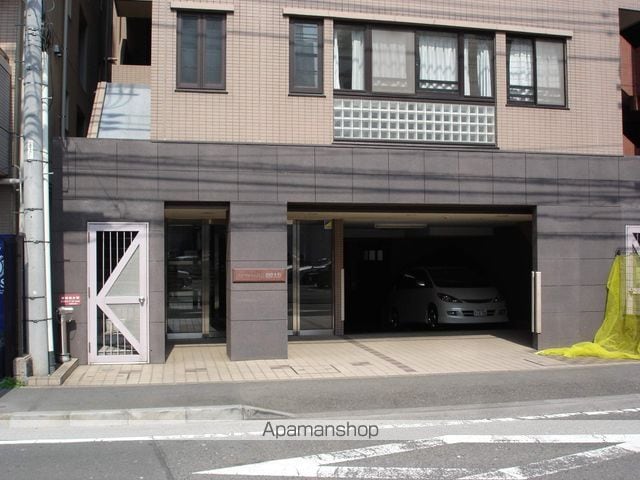 スガヴァンティエム相模大野の玄関写真