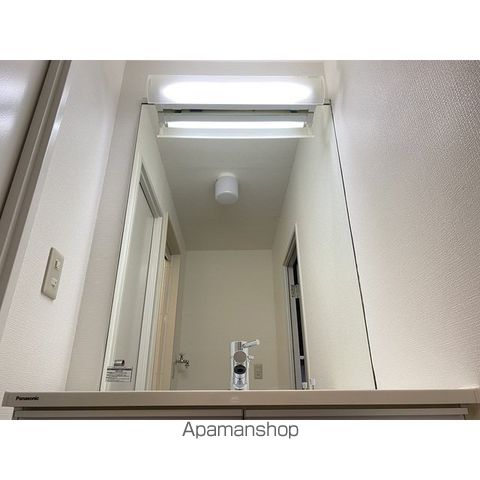 ドルフ青葉台2号棟の内装写真