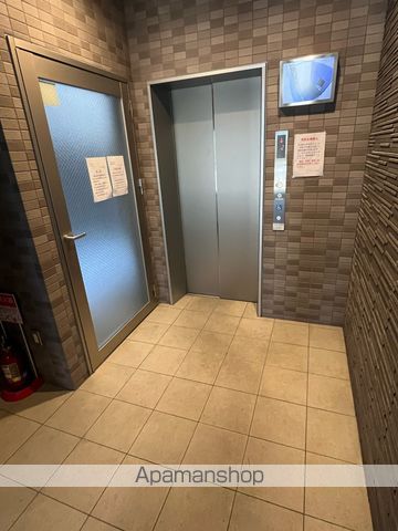 MAXIV大阪堺の玄関写真