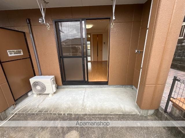 トレス エルマーナの内装写真