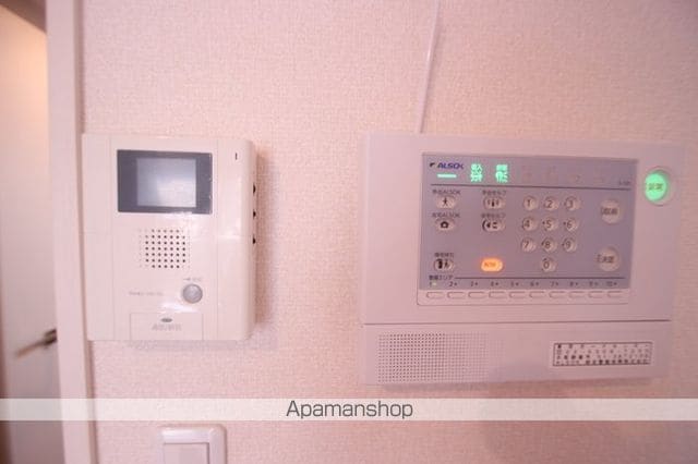 千代田・常磐緩行線 綾瀬駅 徒歩5分 9階建 築15年の内装写真