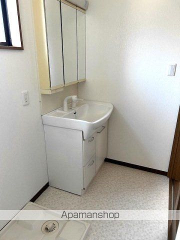 横手住宅の内装写真