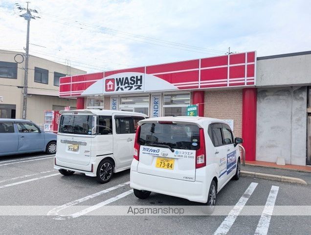 ファミリエ B棟の周辺写真