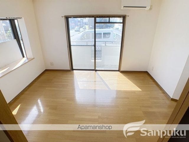 グローバル道後の内装写真