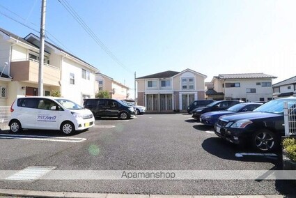 レイ　ツインズⅡ[1R/33.15m2]の駐車場1