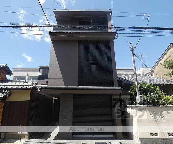 御所西篠の外観写真