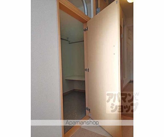 レオパレス深草の内装写真