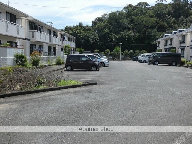 タウンハウス愛野公園Aの外観写真
