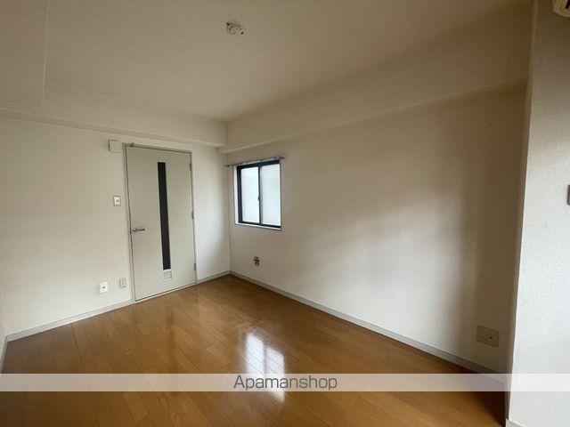 アペックス免出の内装写真