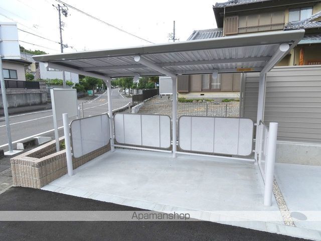 ウィステリア リズムの外観写真