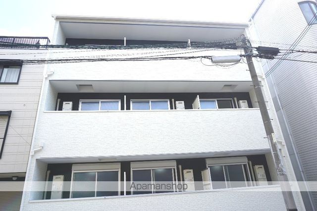 ディアコート中宮の外観写真