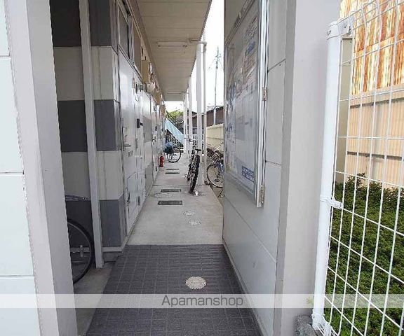 レオパレス万里小路の外観写真