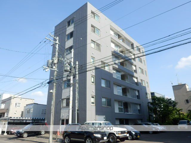 サムティ学園前の外観写真