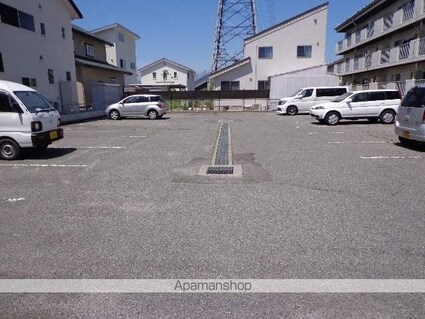 コーポ塩野[1LDK/47.2m2]の駐車場