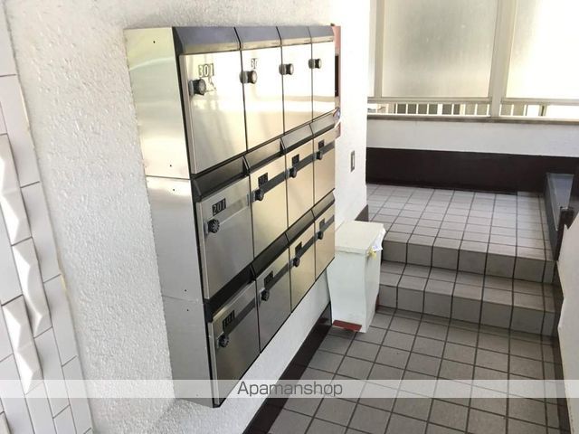 リバーサイド友の内装写真