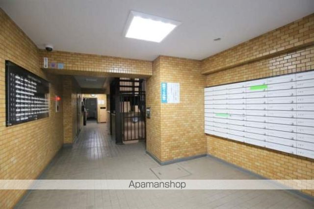 ライオンズマンション三鷹さくら通りの玄関写真