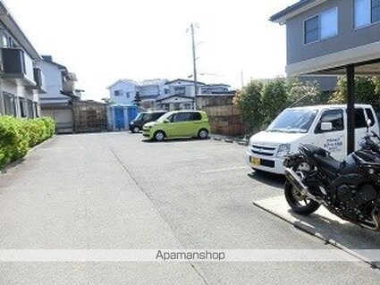 イーストコート[2K/36m2]の共用部3