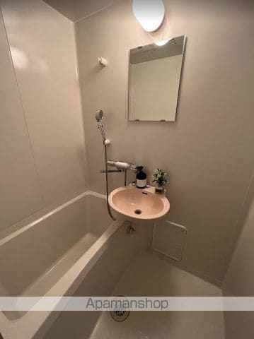 岸辺豊商ハイツIIの内装写真