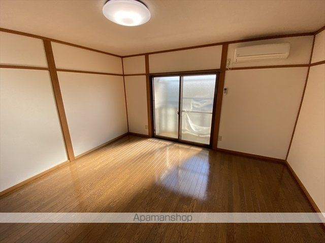 フルールいなばIIの内装写真