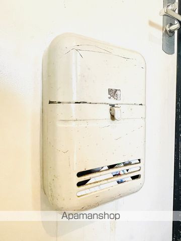 大阪市谷町線 千林大宮駅 徒歩8分 8階建 築50年の内装写真