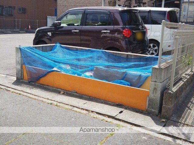 レオパレスコンフォート上社の玄関写真