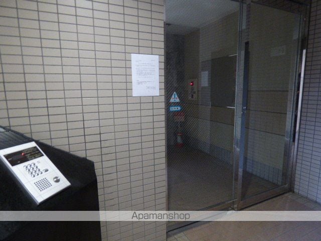 ベルメゾン平尾山荘通りの玄関写真