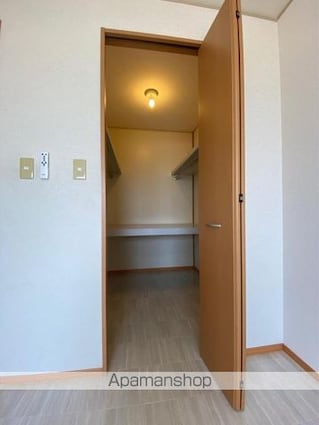 カメリアハイツ　Ｂ棟[2DK/50.42m2]の収納