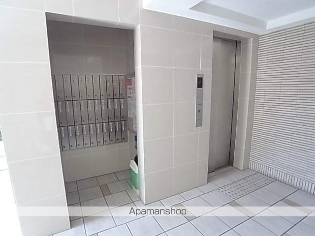 クレスト園田の玄関写真