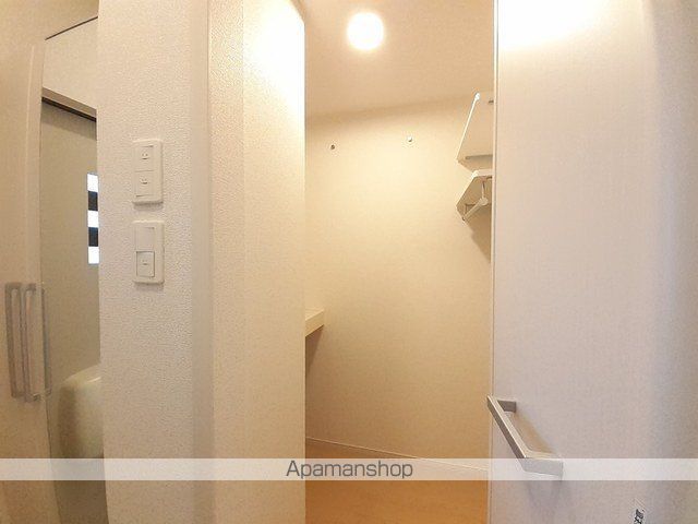 エル フルーリエIの内装写真