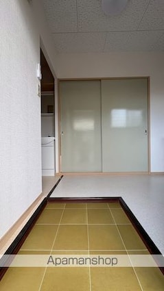 コーポからまつ[2K/35m2]の玄関