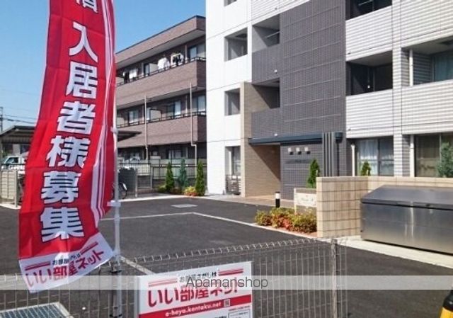 プラシードRの玄関写真