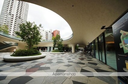 東京都新宿区新宿７丁目[2SLDK/76.95m2]の周辺6