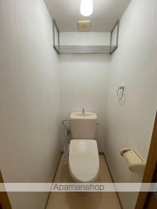 ＦｒｕｉｔｆｕｌＡ・Ｂ棟[2LDK/56.85m2]のトイレ