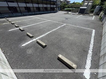 レオパレスパーチェ[1K/23.18m2]の駐車場1