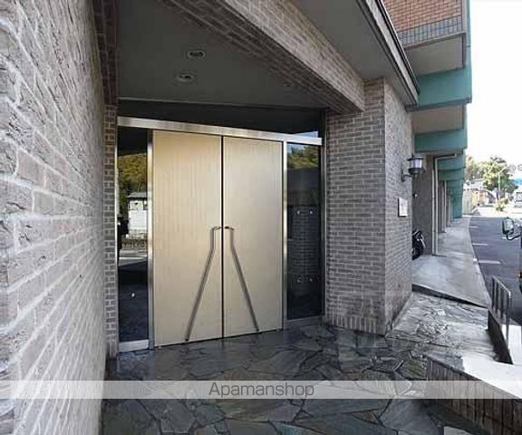 アクアヒルズの玄関写真