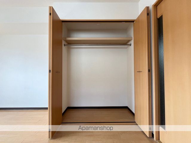 ロイヤルガーデン弐番館の内装写真
