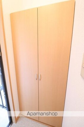 ウィルモア　Ｂ[1R/34.72m2]の玄関