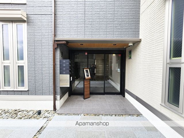 アドモアコート三津屋中の玄関写真