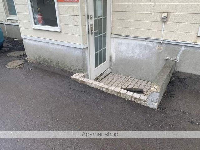 ルミエールアライIIの玄関写真
