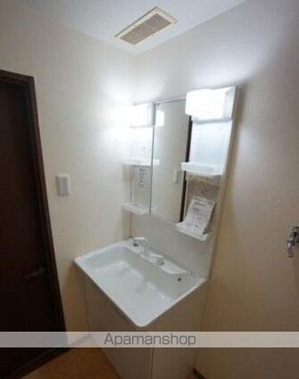 香川県高松市上之町１丁目[2LDK/62.06m2]の洗面所