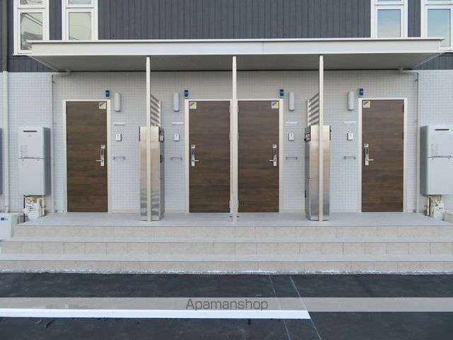 サンライズ吉岡の玄関写真
