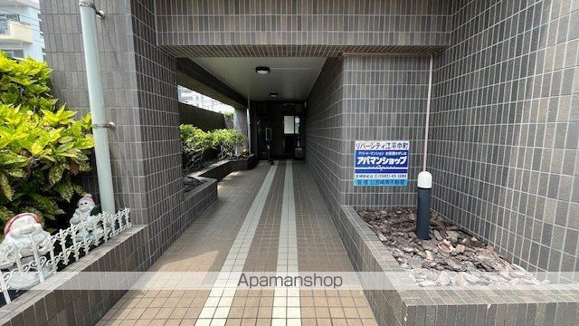 リバーシティ江平中町の玄関写真