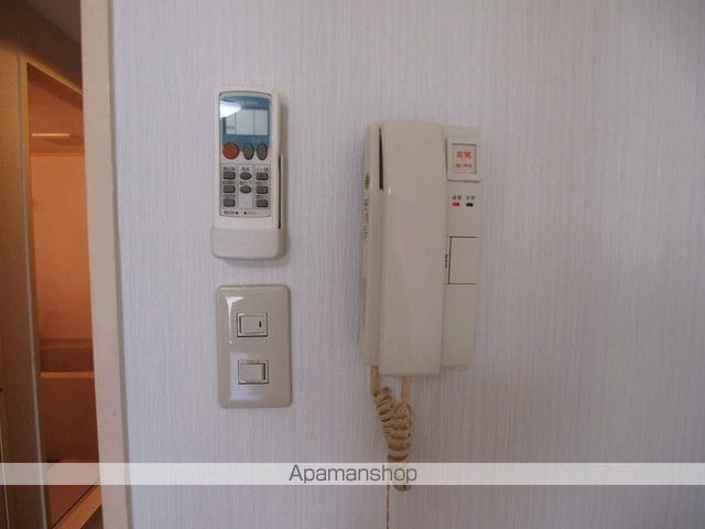 センターアイランドの内装写真