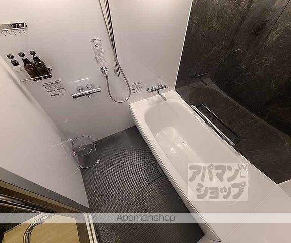 バウハウス富小路三条の内装写真