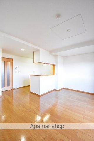 エクセレンシィの内装写真