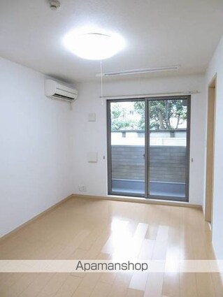 東京都八王子市元本郷町４丁目[2K/31.65m2]のリビング・居間